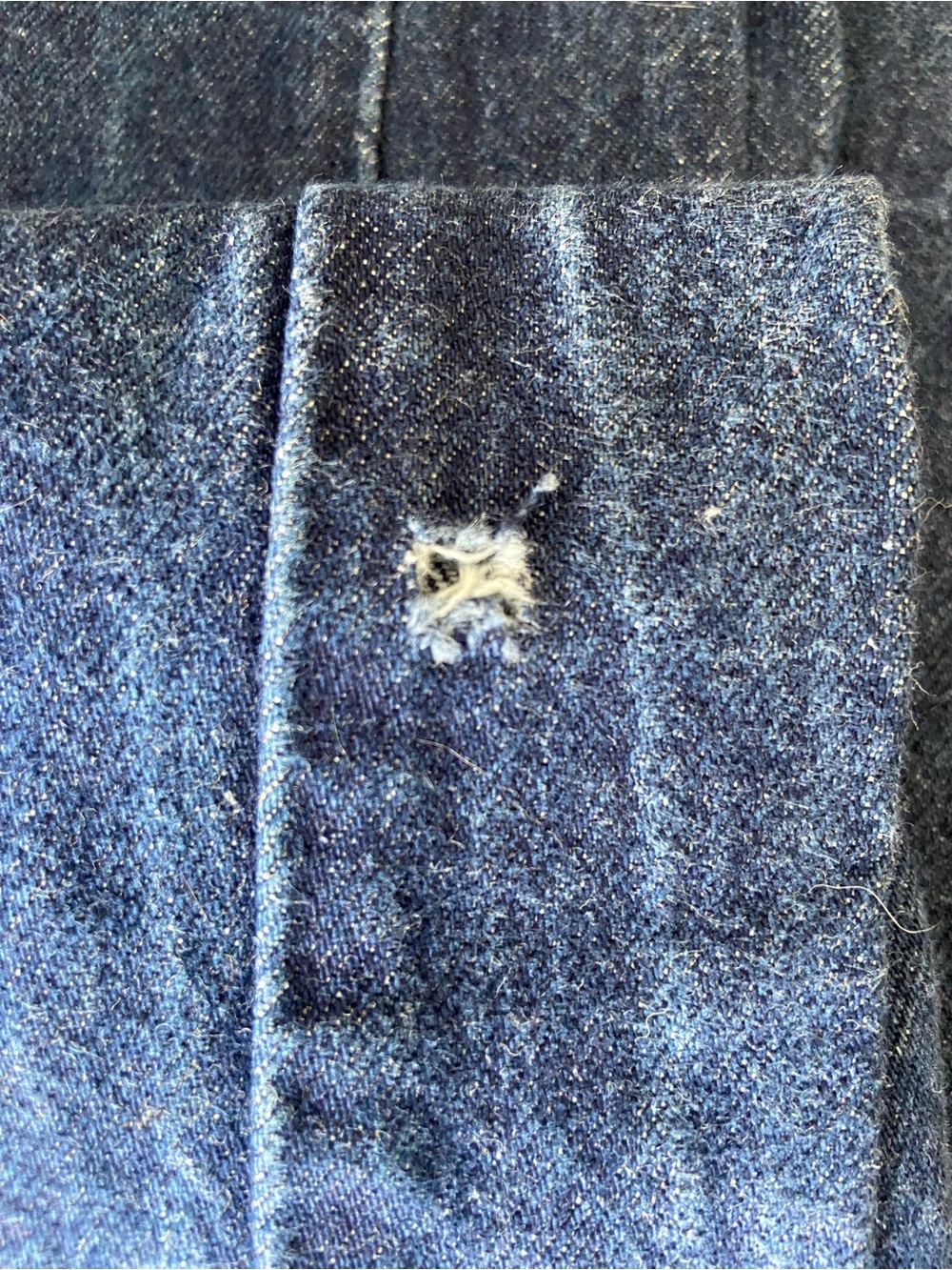 Levi's 505 Straight Leg Jeans in Dark Blue Denim - Picture 4 of 4